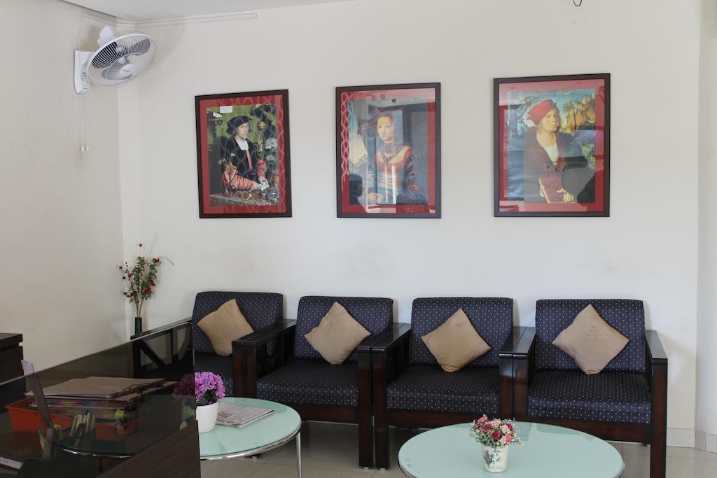 Hotel Dibrugarh Club House Esterno foto