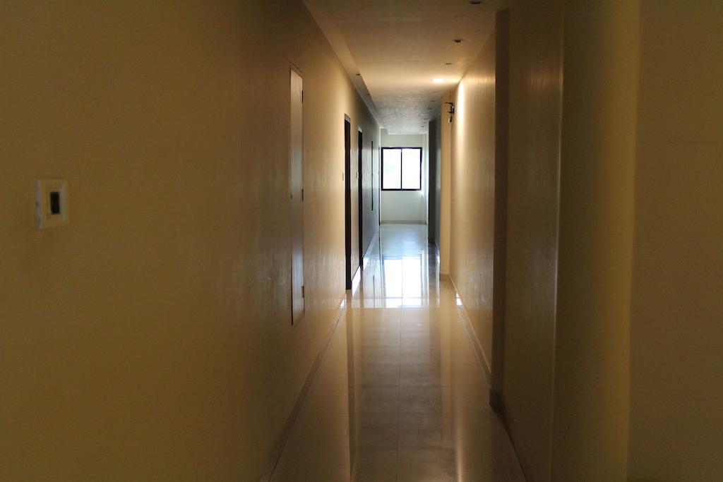 Hotel Dibrugarh Club House Esterno foto